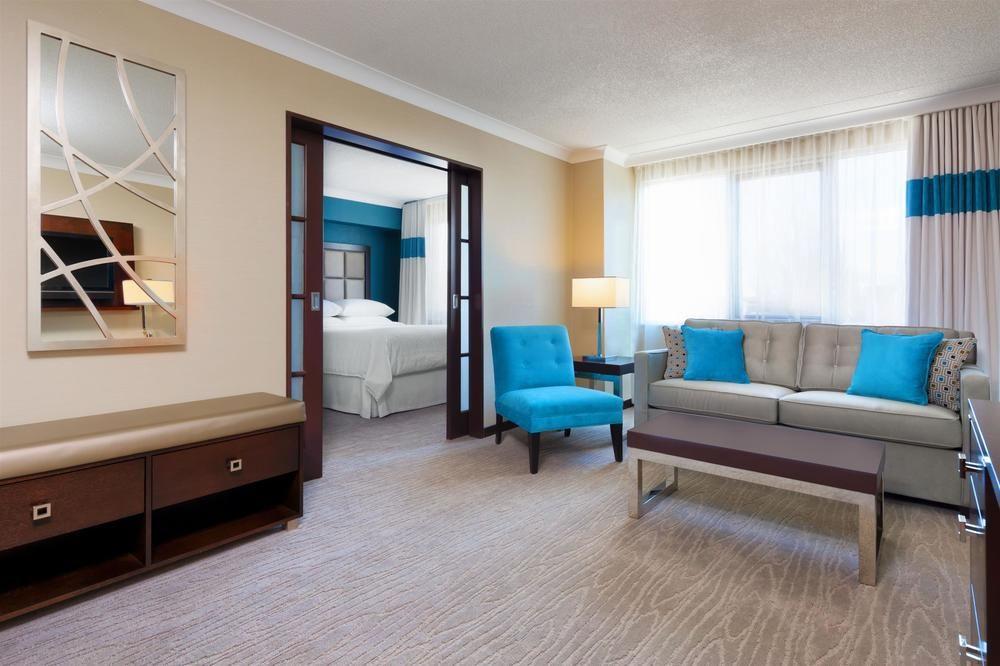 Four Points By Sheraton London Exterior photo