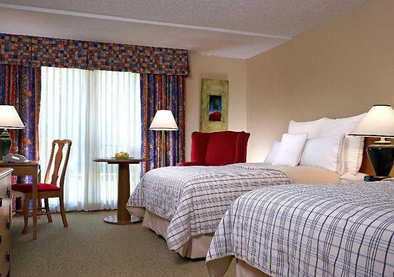 Four Points By Sheraton London Room photo